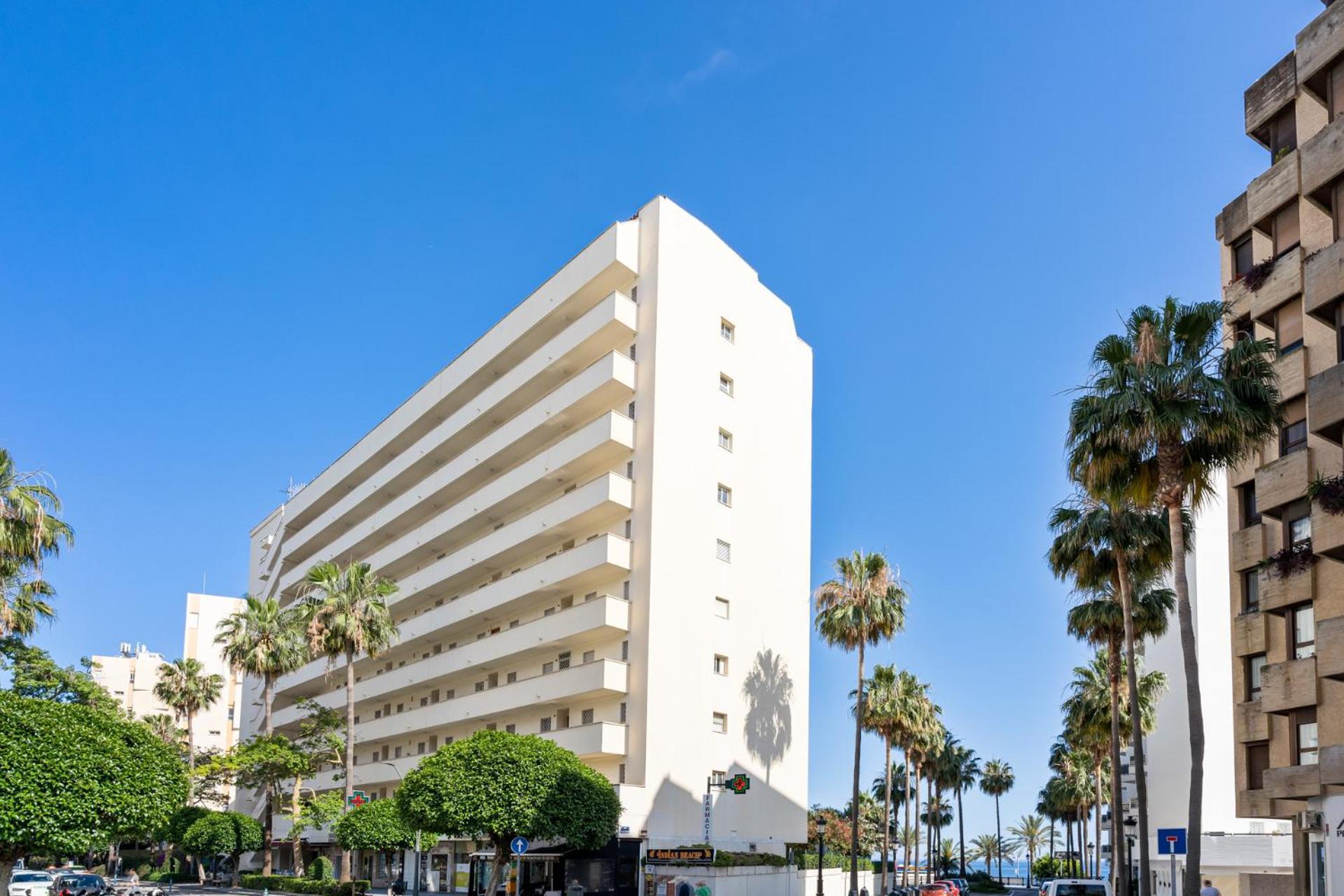 Beach Front Apartment With Pool Марбелья Экстерьер фото